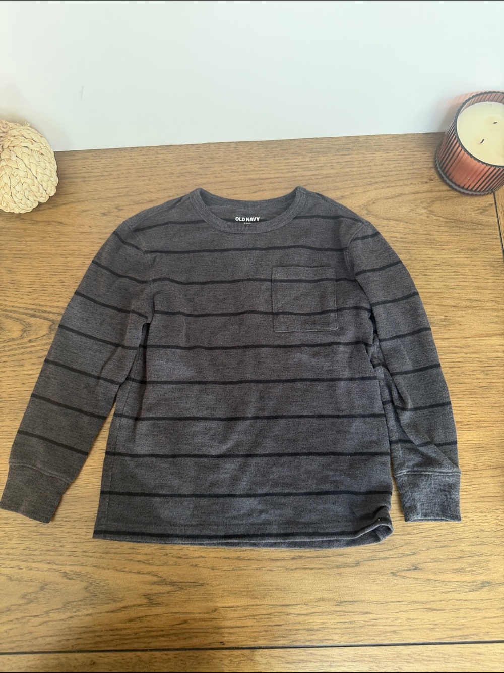 Old Navy Dark Gray Striped Long-Sleeve Kids Tee